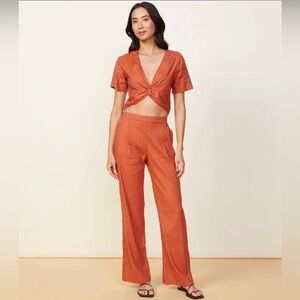 Monrow Linen Front Twist Top NEW Faded Rust Size Small